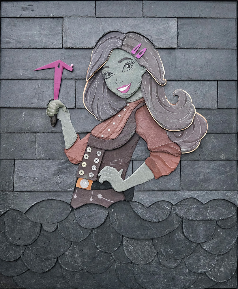 PRI OrnamentKöln202601 128a Dachdecker Barbie